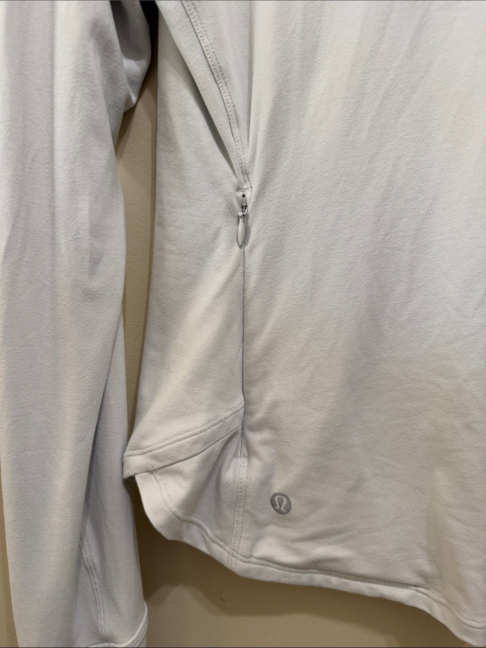 Lululemon Rulu Running Long-Sleeve Mock Neck Shirt in Vapor Size 12 Reflective - Picture 7 of 8